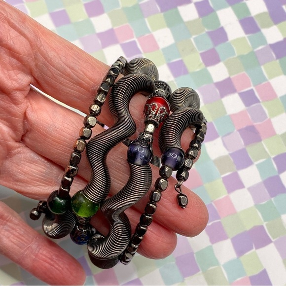 Memory Wire Wide Wrap Gunmetal Glass Beads Bracelet - Picture 4 of 6